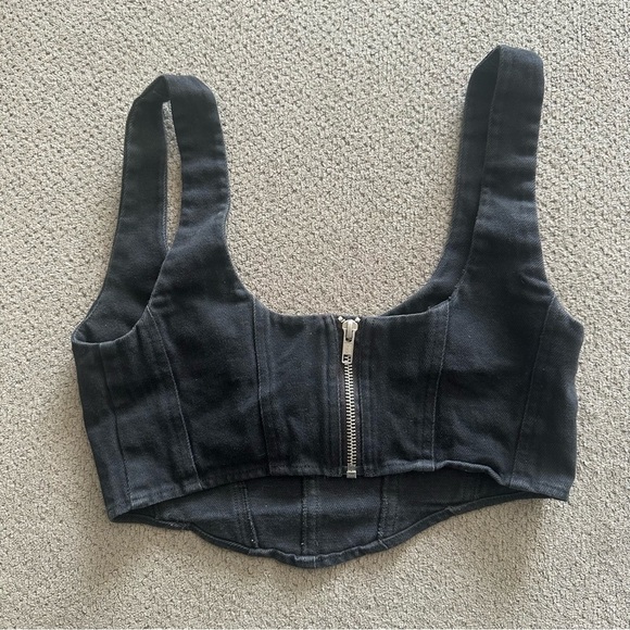 h:ours Black Denim Crop Top Revolve XS - Picture 5 of 6